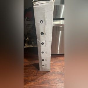 Baby/pet play pen retails for 149.99 I’m asking 80 it’s brand new